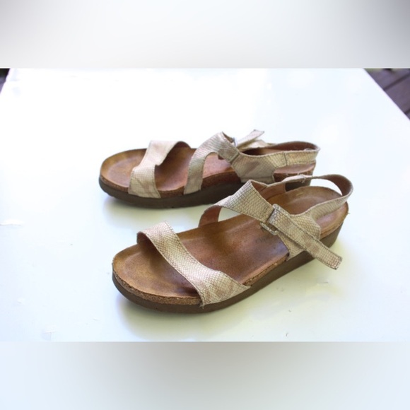 Naot sandals - Picture 2 of 11